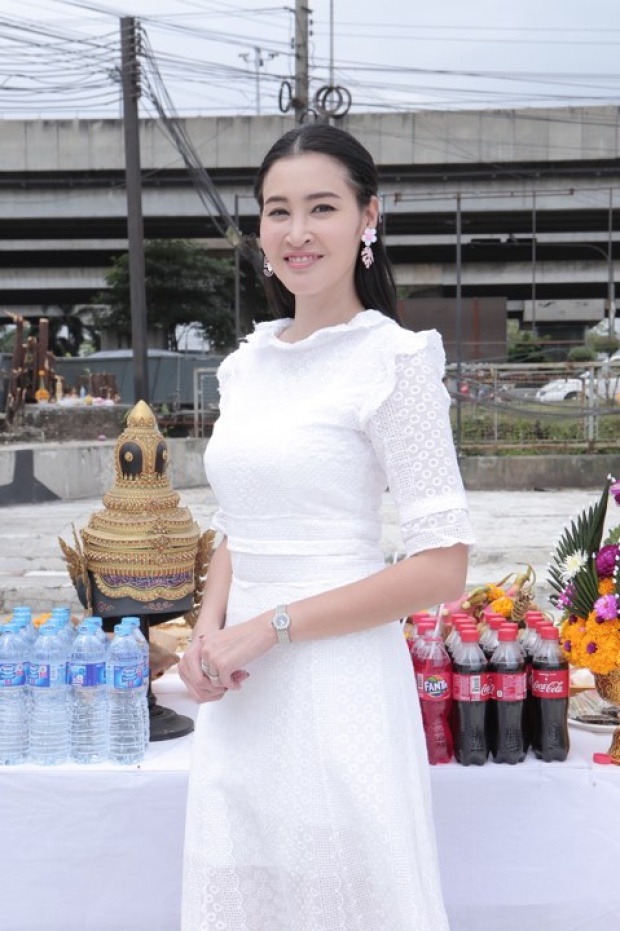 ดารา-คนดังร่วมพิธี บวงสรวงขออนุญาติสร้างองค์พระราหู