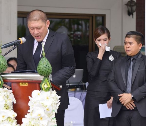 เผยวินาที “สรยุทธ” น้ำตาไหล...หลังอ่านประวัติคุณแม่ตัวเอง เป็นครั้งสุดท้าย!! (มีคลิป)