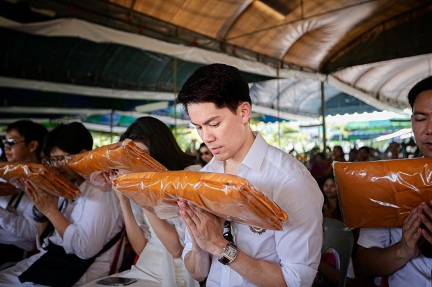 ศรีริต้า - กรณ์ หัวเรือใหญ่งานบุญ นำทัพ ทอดกฐินสามัคคีสร้างอุโบสถ จ.ราชบุรี