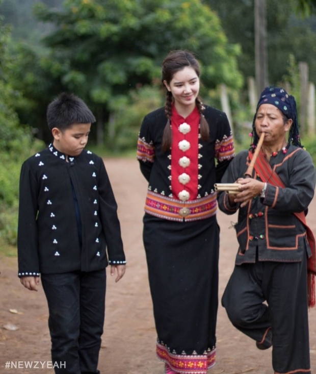 ย้อนชมคลิป ริชชี่ นางเอก ซ่อนเงารัก พาขึ้นดอย เยี่ยมบ้านเกิดที่เผ่าลาหู่ (คลิป)