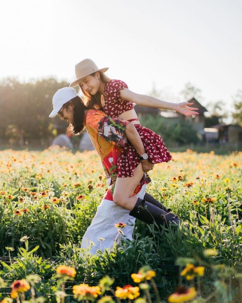 คนรักแตงโมรวมตัวแชะกรุ๊ปช็อตกับเบิร์ด ขอบคุณลูกค้าเสื้อgreenmanmelon