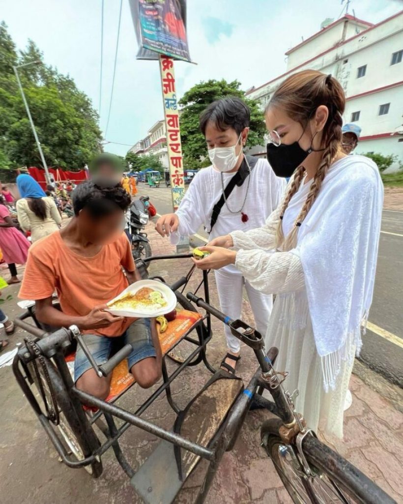  สาวสุดแซ่บเปิดภาพแสวงบุญ ขึ้นยอดเขาคิชกูฏที่อินเดียปิติจนพูดไม่ถูก