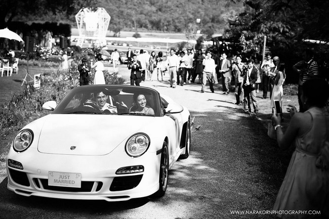 รถยี่ห้อ Porche 911 Speedster  ของขวัญงานแต่ง