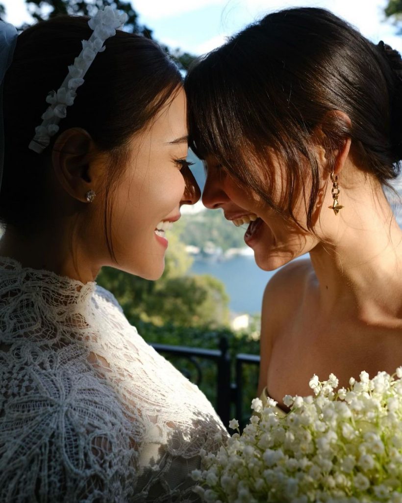 มิตรภาพ 12 ปี ญาญ่าโพสต์ซึ้งถึงคิมเบอร์ลี่ ในวันที่เพื่อนได้เเต่งงานเเล้ว