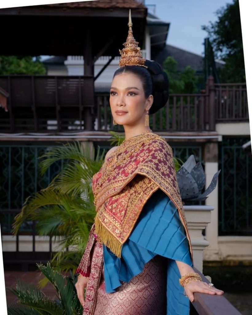  ว๊าว! ดาราลูก3ใส่ชุดดไทยสวยสง่า สมเป็นสะใภ้จ้าวแห่งบ้านจักรพงษ์ 