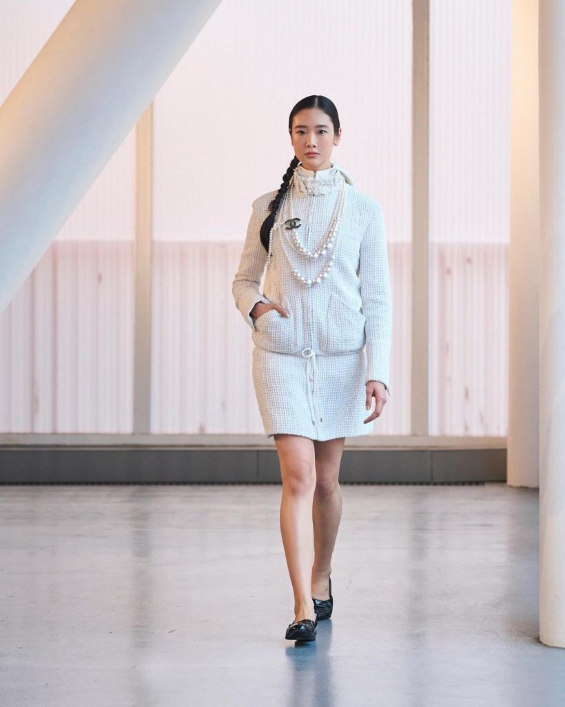 เผยโฉมสาวไทยหนึ่งเดียว เฉิดฉายแฟชั่นโชว์สุดยิ่งใหญ่CHANEL