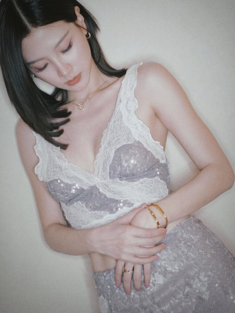 ใบเฟิร์น พิมพ์ชนก อวดลุคสุดเริ่ด ทำพระเอกดังลั่น ไม่เกินไปหน่อยหรอ