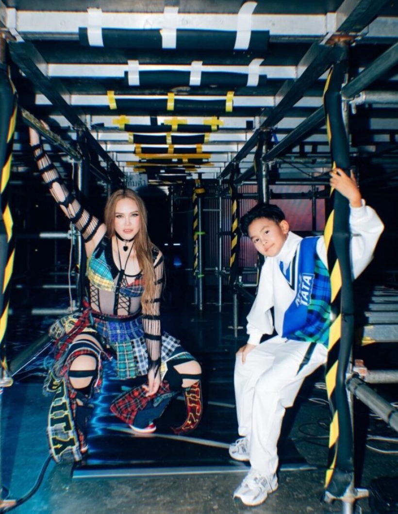 น้องเร โดนชาวเน็ตเมาท์! หัวอกแม่ ทาทา ตอบกลับแบบผู้ดีมาก
