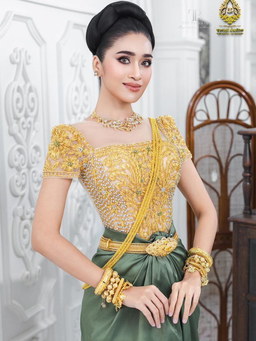 ว๊ายย!!พี่โดม เคลียร์ด่วน โพสต์นางงามเขมรว่อน อ้างอยากจีบ ทำตาหวานใส่