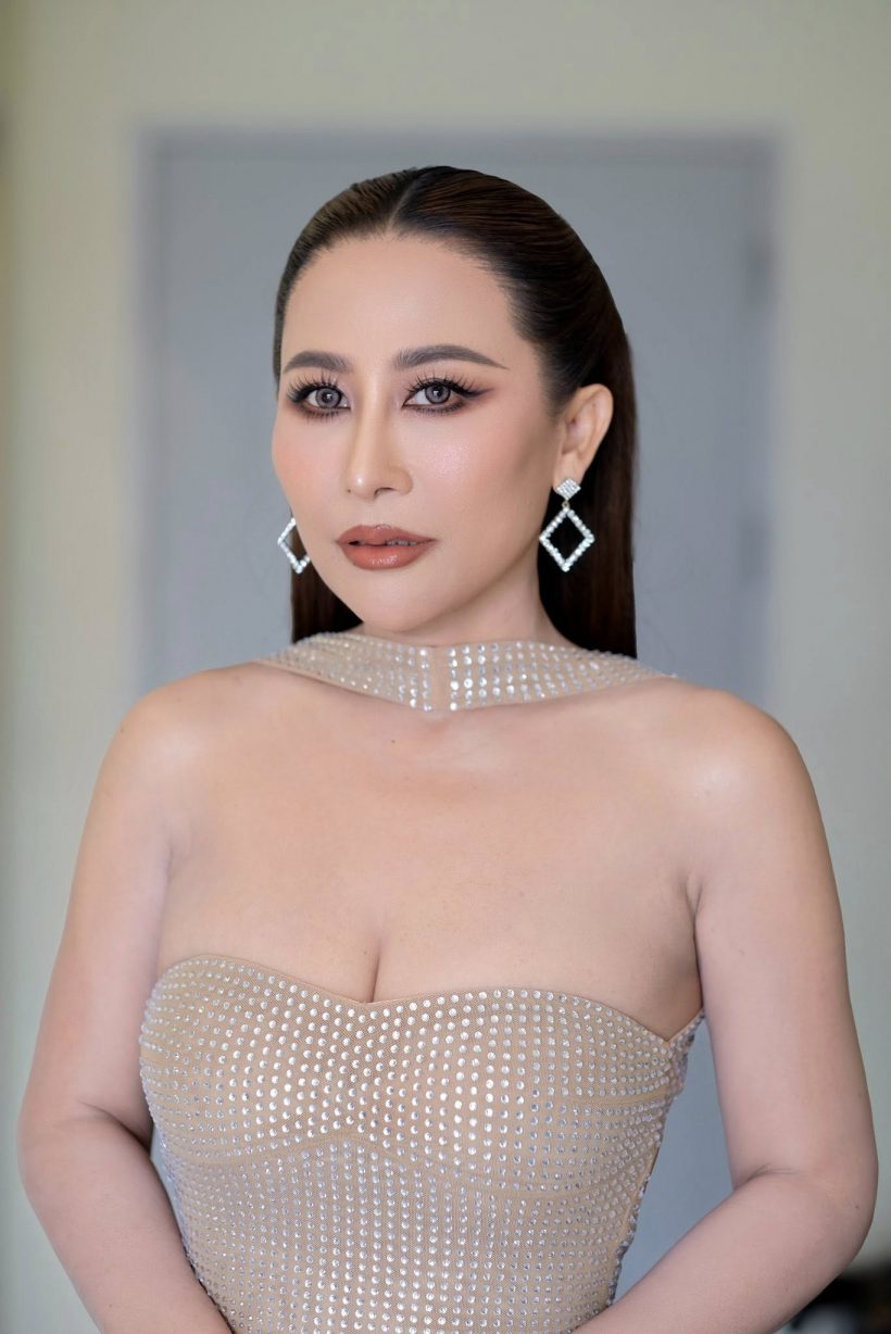 ว้าวมาก! เธอคนนี้ ยอมรับคุยหนุ่มต่างชาติ เตรียมบินมาหาไทย