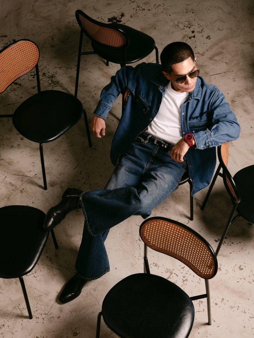 อุ๊ย!!...โต้งทูพี กับสาวคนใหม่? ภาพเข่าชนเข่ามันฟ้อง!