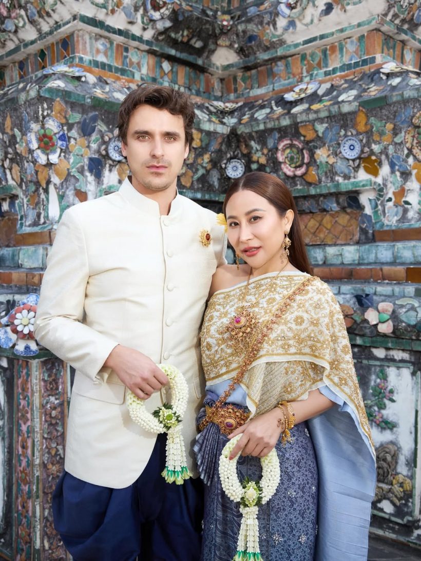 กรี๊ด! ลาล่า-ดาราฝรั่งแต่งชุดไทย สวยหล่อราวพรีเวดดิ้ง