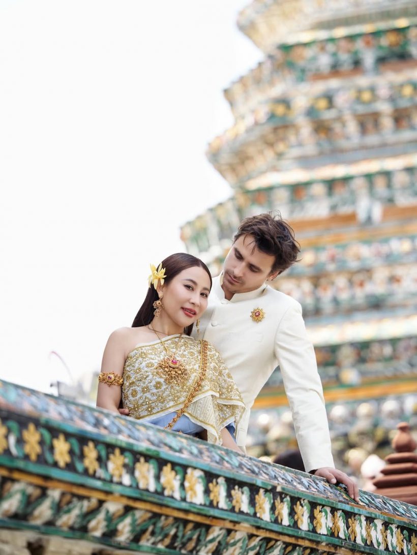 กรี๊ด! ลาล่า-ดาราฝรั่งแต่งชุดไทย สวยหล่อราวพรีเวดดิ้ง