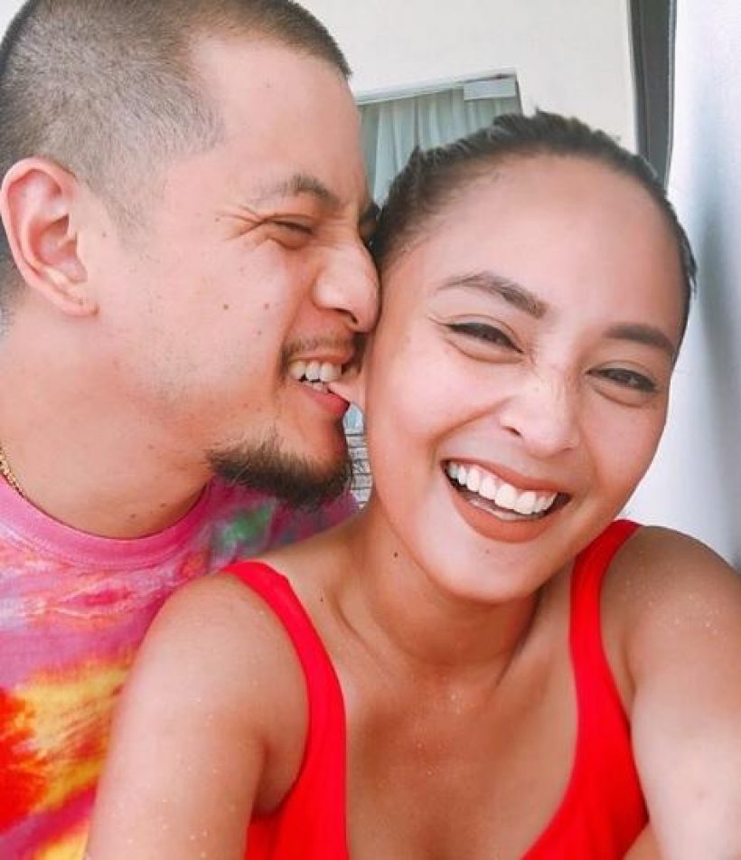 วินาทีแรกที่นานากลับถึงบ้าน กอดลูกร้องไห้แต่ไร้เงาเวย์?