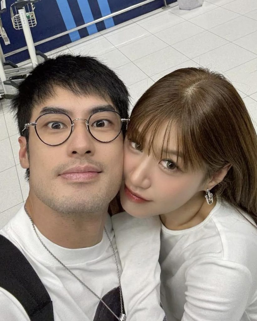 อุ๊ย?! หน่อง ธนา ป๊ะกับ ฟาง กลางสนามบิน ชาวเน็ตแห่ซูม...สายตาคู่นี้มันมีอะไร!