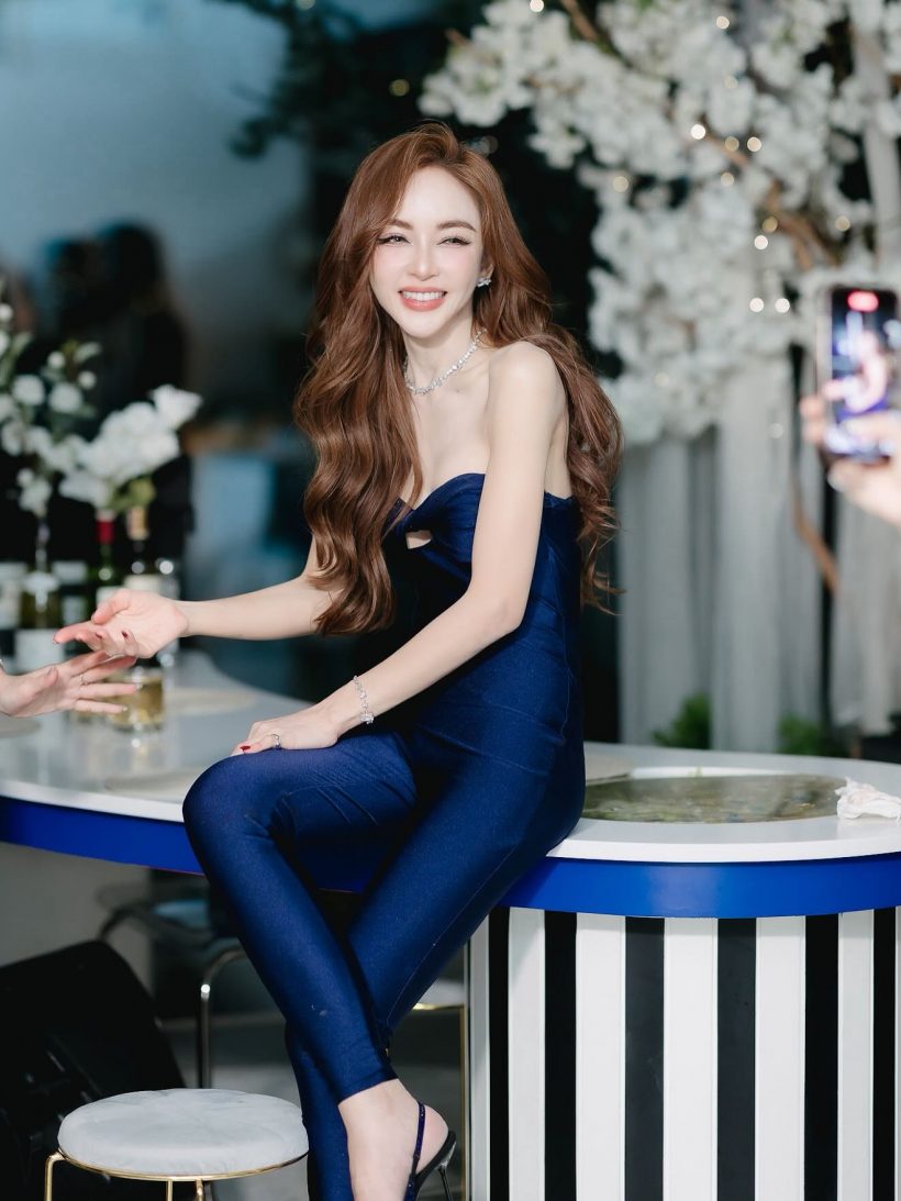 หัวใจสีชมพู? ส่องหนุ่มปริศนาที่ เป้ย ปานวาด เรียกเต็มปากที่รัก