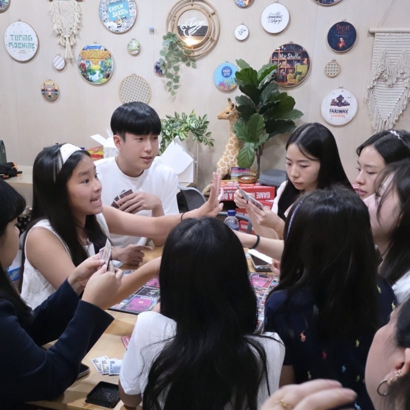 ปีใหม่11ขวบแล้ว! ส่องช็อตซึ้ง แอฟ-นนกุล แท็กทีมฉลองวันเกิด