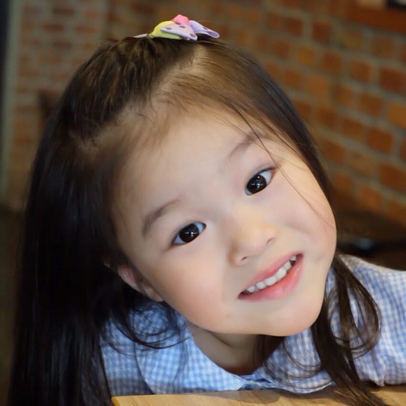 น้องณิริน ย้อนภาพวัยเด็ก เเววตาซนๆน่าเอ็นดูมาก