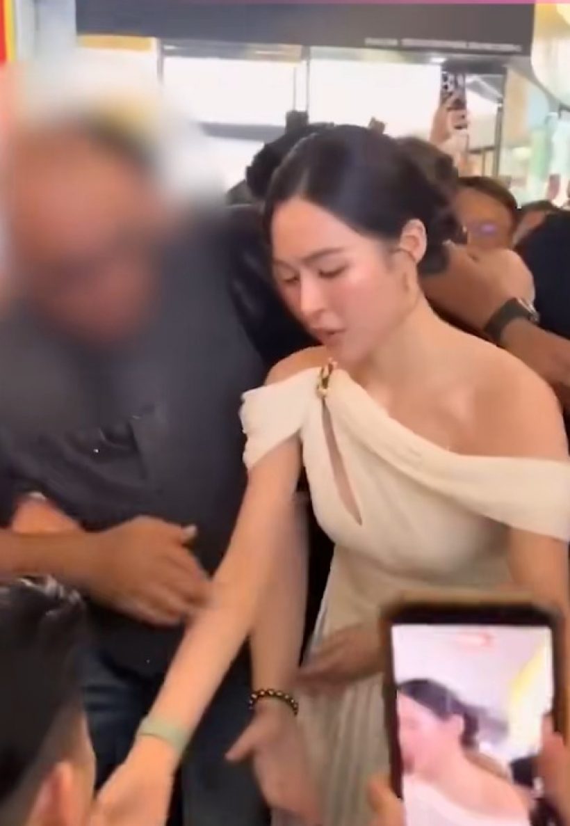 ช็อตนี้เดือด! การ์ดประชิดตัว หลิงหลิง จนแฟนคลับไม่โอเค