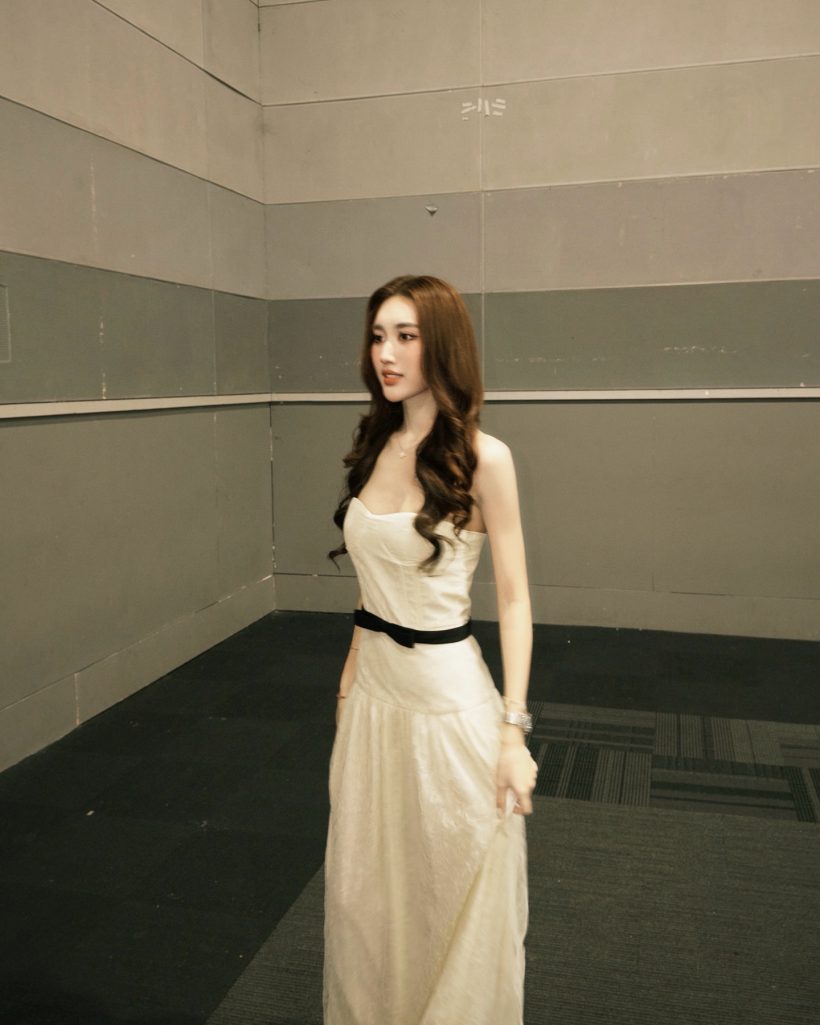 เบสท์คำสิงห์ รับสมัครแฟนกลางไลฟ์ ชาวเน็ตแห่โยง...