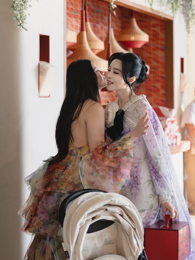 ช็อตหายาก! ออน สมฤทัย กระทบไหล่ตัวแม่ ฟานปิงปิง