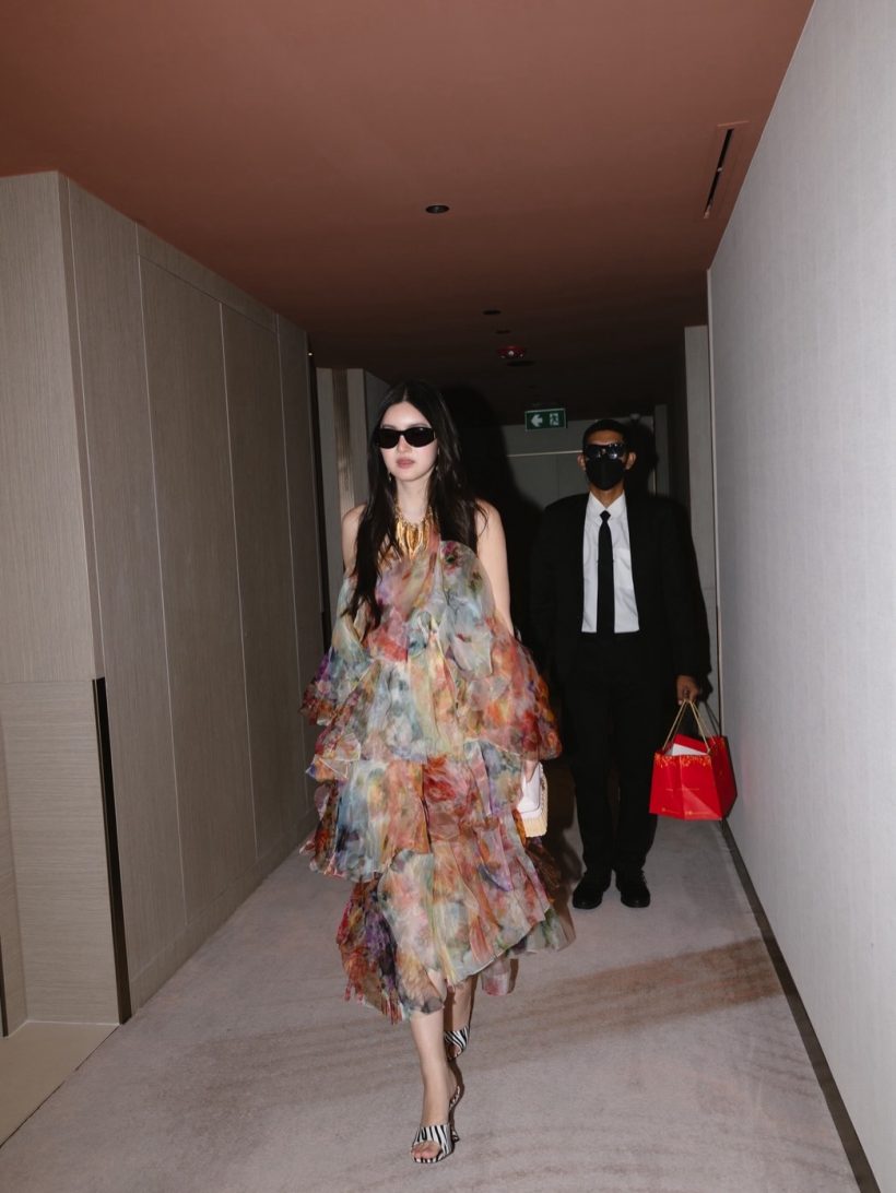 ช็อตหายาก! ออน สมฤทัย กระทบไหล่ตัวแม่ ฟานปิงปิง