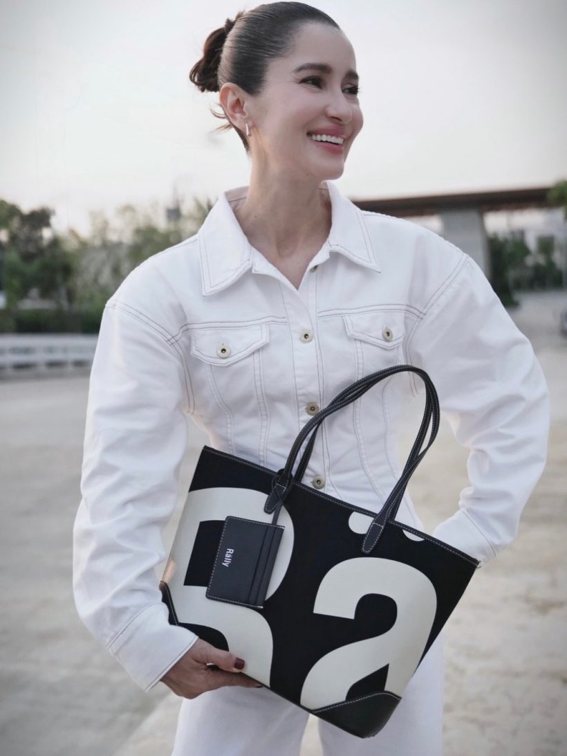 ควันหลงฟุตบอลดาราช่อง3 แอนทองโดนเตะบอลใส่หัว ใจหายแวบ!