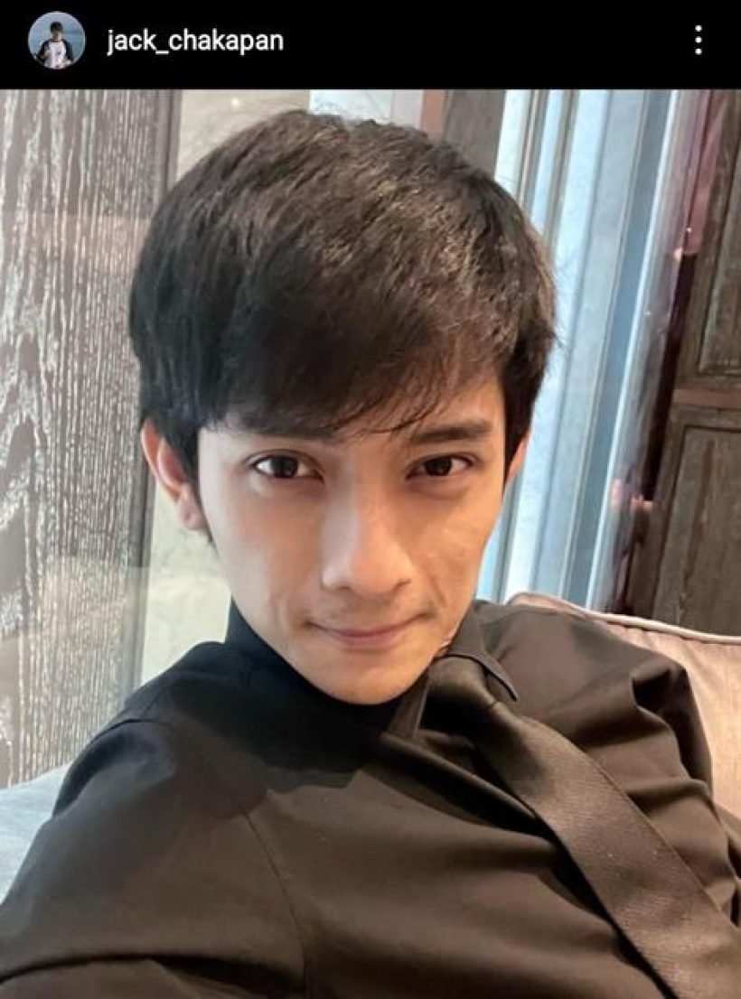 คนนี้นี่เอง! นักเเสดงหนุ่มที่เตะลูกบอลโดนหัว เเอนทองประสม