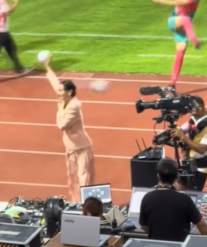 แอน ทองประสม พูดตรงๆโดนบอลอัด ทรุดลง เจ็บตรงไหน?