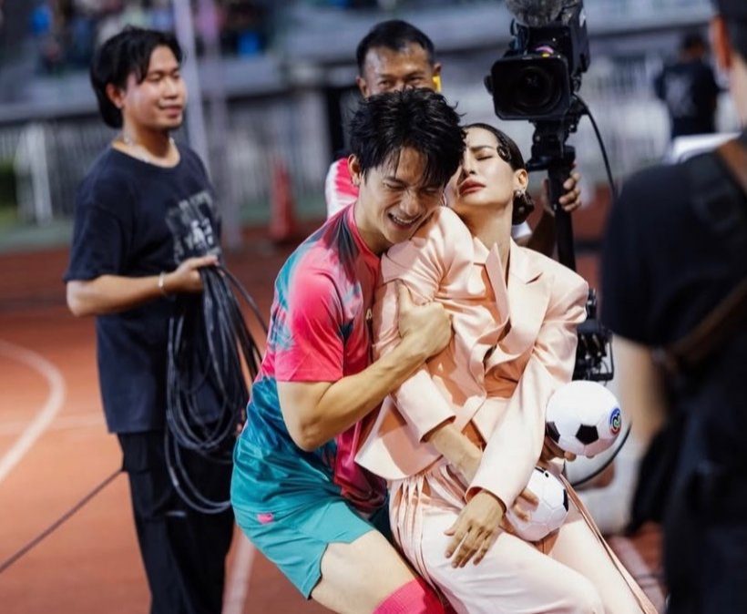 แอน ทองประสม พูดตรงๆโดนบอลอัด ทรุดลง เจ็บตรงไหน?