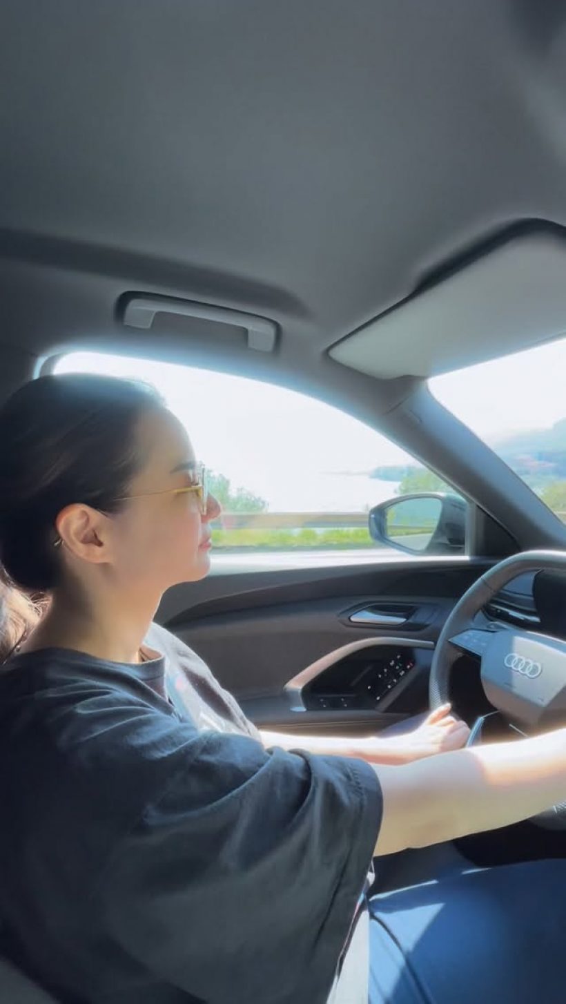 งู้ยย! ต่ายชุติมา เช็กอินอิตาลีพร้อมหนุ่มคนสนิท ทริปนี้คลั่งรัก?