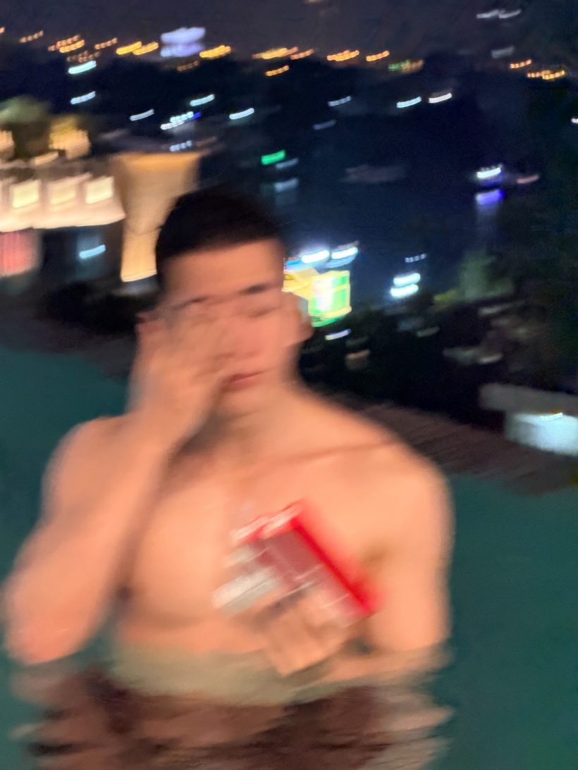 กาง พรบ. ด่วน! แอฟโผล่เมนต์นนกุลหลังโชว์ซิกแพคถอดเสื้อลงสระ