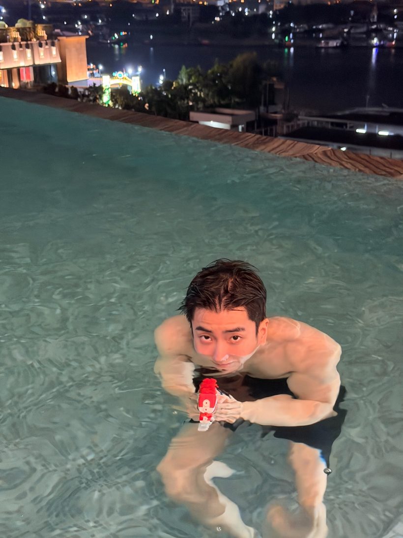 กาง พรบ. ด่วน! แอฟโผล่เมนต์นนกุลหลังโชว์ซิกแพคถอดเสื้อลงสระ