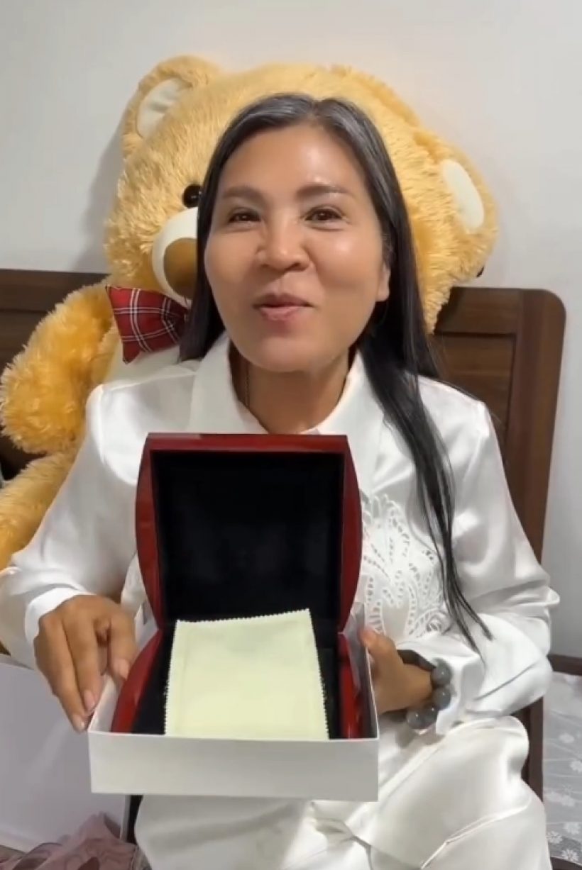 แม่แก้วรับขวัญญาญ่า จัดเต็มของรักที่เก็บไว้นานกว่า 10 ปี