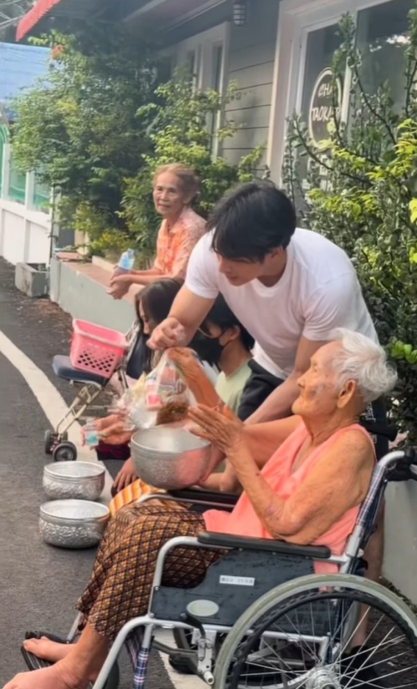 พ่อไมโครเวฟ! พระเอกดังกลับ ตจว. ใช้ชีวิตเรียบง่าย กับคุณยาย