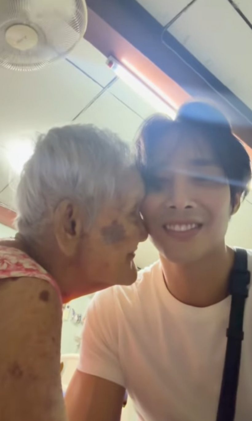 พ่อไมโครเวฟ! พระเอกดังกลับ ตจว. ใช้ชีวิตเรียบง่าย กับคุณยาย