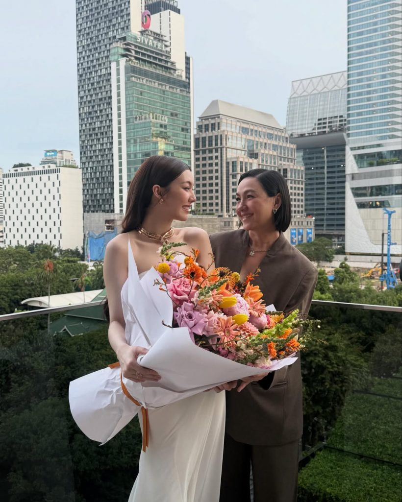 ดารายังชม คุณแม่ของนางเอกคนนี้ เลี้ยงลูกได้เติบโตมาดีมาก
