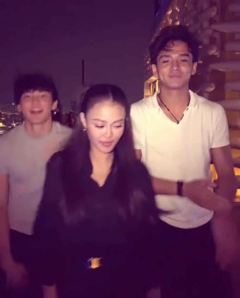 อุ๊ยยังไงเเน่! ลำไย-หนุ่มคาซัคฯ ถูกจับตาอีกครั้ง
