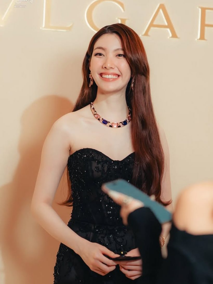 สวยชนสวย! ออม กรณ์นภัส ประชันออร่า มิสยูนิเวิร์ส 2015