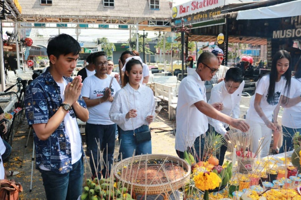 ตลกและดาราคับคั่ง บวงสรวง ภาพยนตร์ตลกน้ำดี เรื่อง 3วัน2คืน รักหลอกหลอน