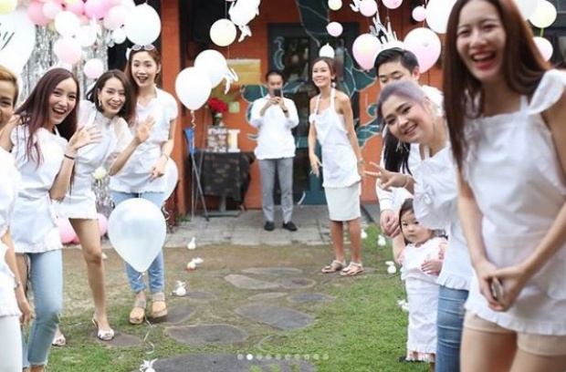 “เอ็ม บุษราคัม” ยกแก๊งเพื่อน จัดปาร์ตี้ Baby shower ต้อนรับลูกสาว!!