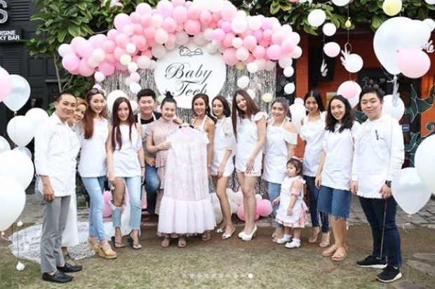 “เอ็ม บุษราคัม” ยกแก๊งเพื่อน จัดปาร์ตี้ Baby shower ต้อนรับลูกสาว!!