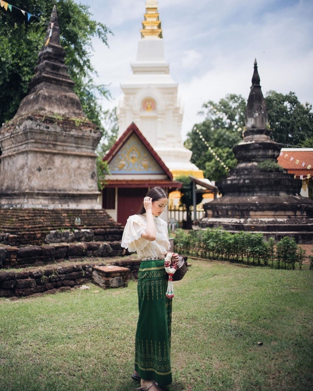 ญาญ่า สาวลูกครึ่งฝรั่ง สวมใส่ผ้าซิ่น ภาพนี้งดงามเล่อค่ามาก