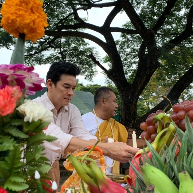 ชาคริต-แอน บวงสรวงพระพิฆเนศ-พญานาคราช ตบท้ายแจกเลขเด็ด (คลิป)