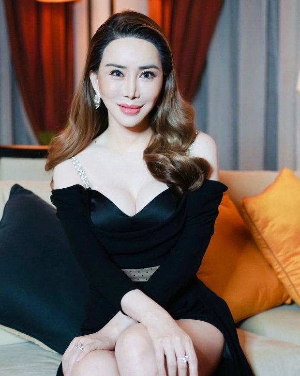  ทั้งสวยและรวยล้น! แอน ติด TOP 5 สาวข้ามเพศรวยสุดในโลก