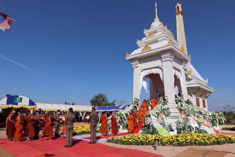 ชื่นชม ดาราสาวชื่อดัง สร้างเมรุหลังใหม่ ณ วัดสิเรียมพุทธาราม