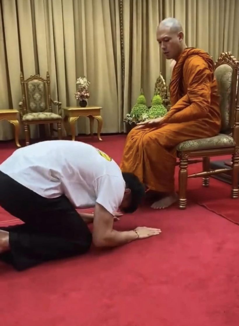 บอย ปกรณ์ เผยคำพูดพระหน่อง หลังก้มกราบ ที่ทำเอาสตั้นไปเลย