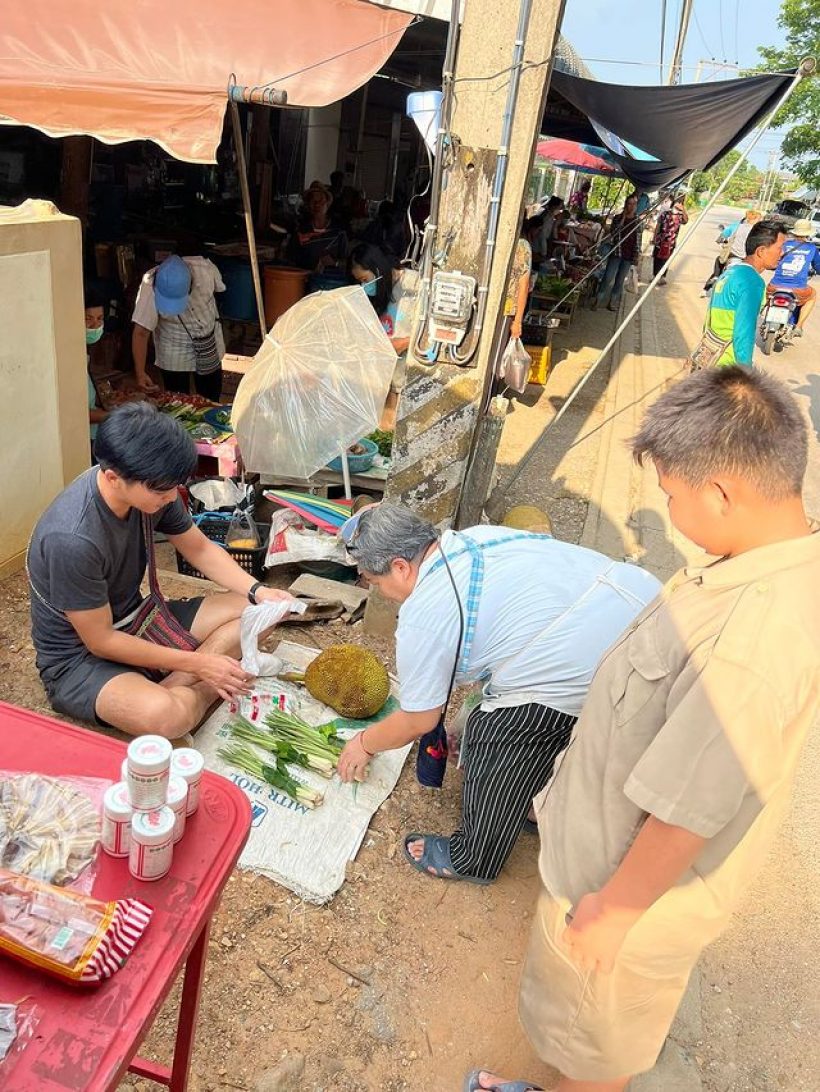 ส่องชีวิตบ้านๆ โกสินทร์ ราชกรม หลังภาพขายของที่ตลาดถูกเเชร์สนั่น