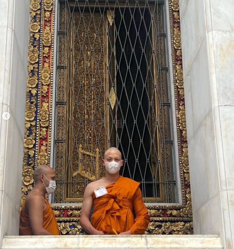 เปิดภาพ พระเจมส์ โกนหัวห่มผ้าเหลืองได้ฉายาทางธรรม“อายุวฑฺฒโก”