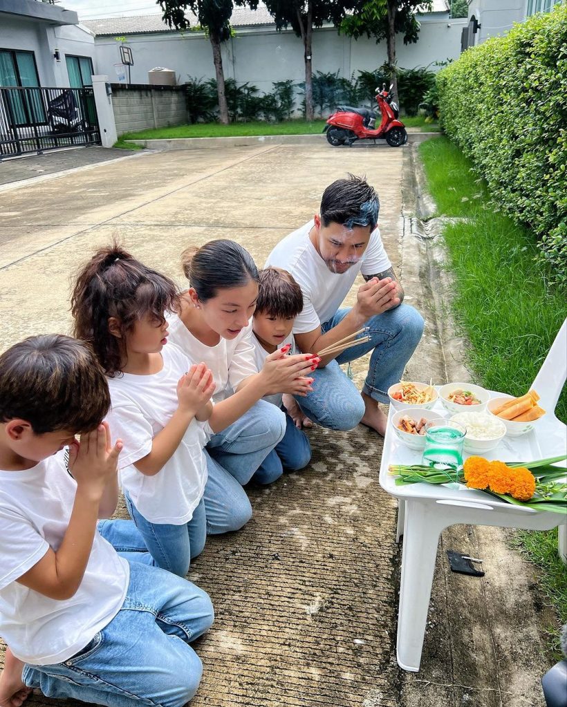   กาย-ฮารุ พาลูกๆ ทำบุญขึ้นบ้านใหม่ สร้างจากน้ำพักน้ำแรงน่าอยู่เวอร์